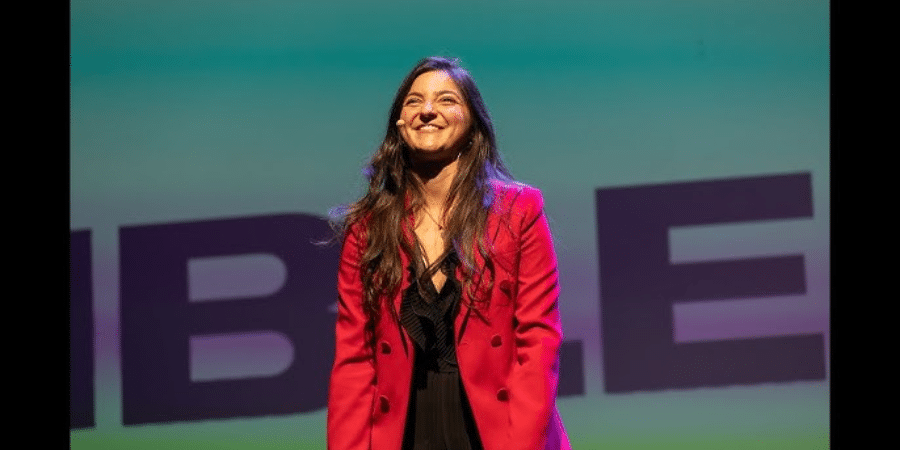 Oser prendre la parole et construire un business aligné avec Julia Cantaragiu